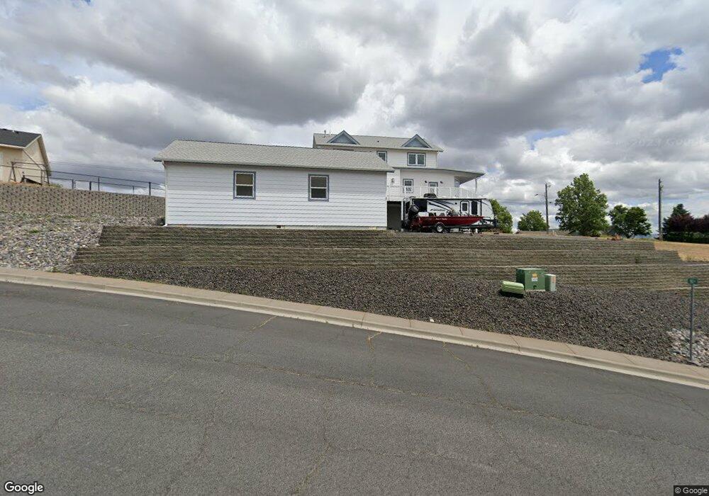 905 NE 2nd St, Pendleton, OR 97801 - photo 1