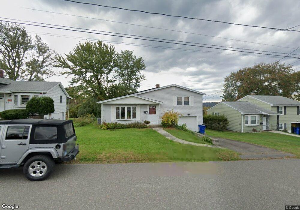 74 Valley View Dr, Waterbury, CT 06708 - photo 1