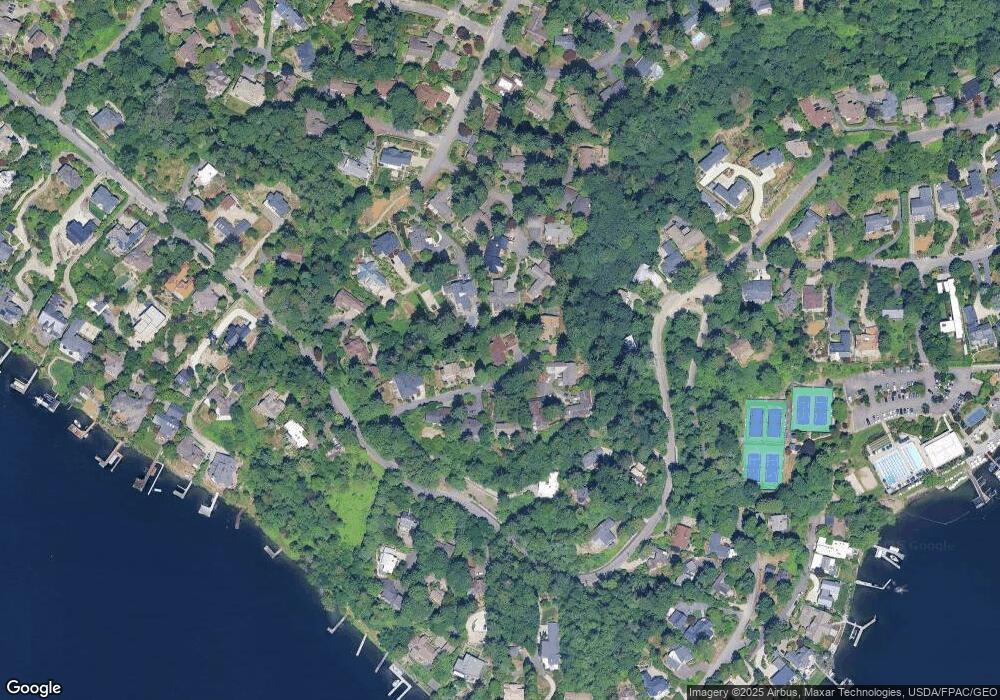 8440 W Mercer Way, Mercer Island, WA 98040 - photo 1