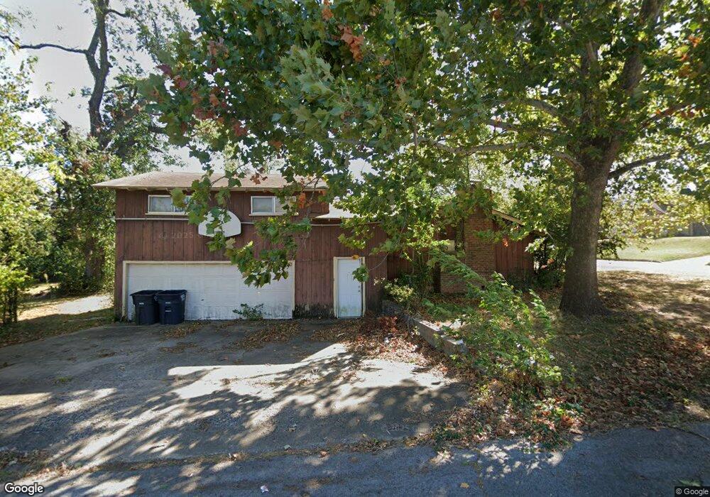 1015 N Park Ave, Shawnee, OK 74801 - photo 1