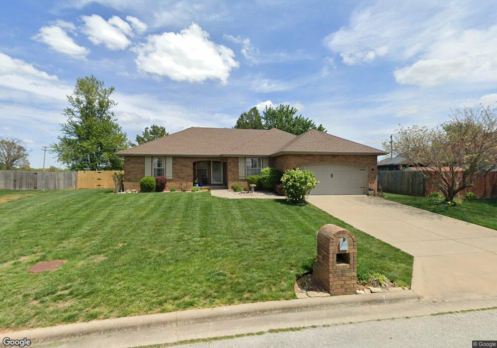 979 W Cambridge Ave, Nixa, MO 65714 - photo 1