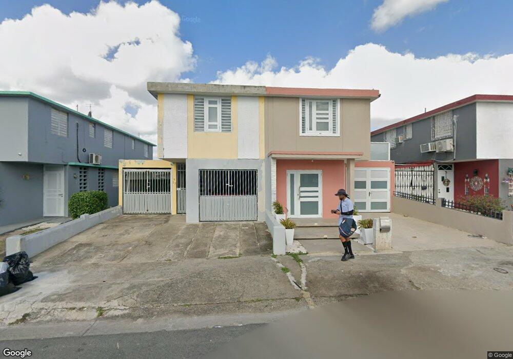 C-37 6th Street El Cortijo, Bayamón, PR 00956 - photo 1