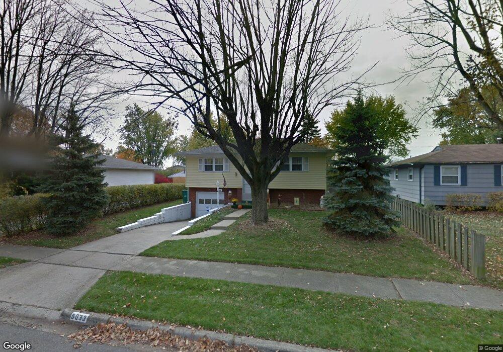 5033 Gunston Dr, Columbus, OH 43232 - photo 1