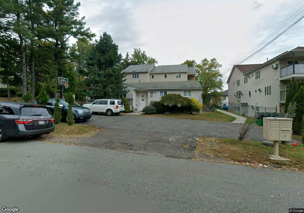 2 Cedar Ln, Monsey, NY 10952 - photo 1