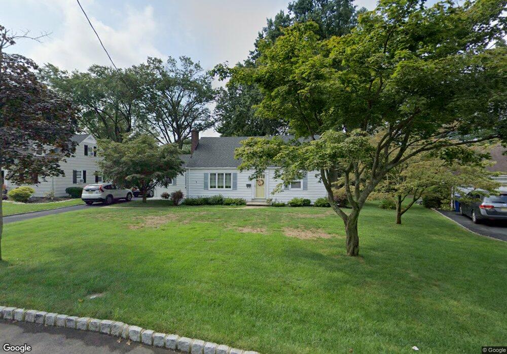 25 Locust Grove Dr, Clark, NJ 07066 - photo 1