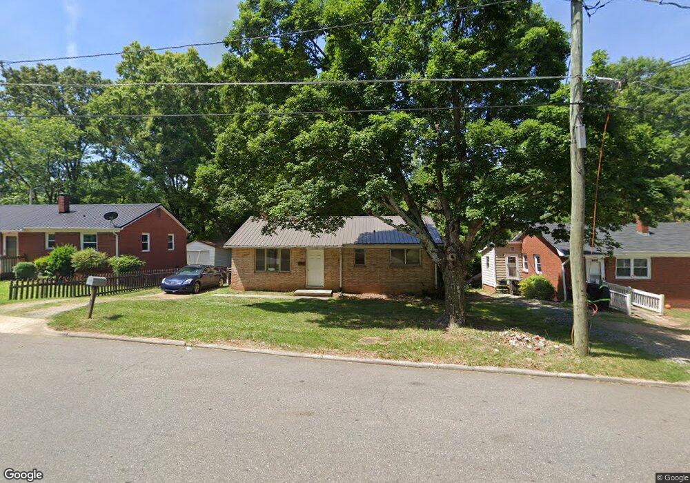 425 Brevard St, Statesville, NC 28677 - photo 1