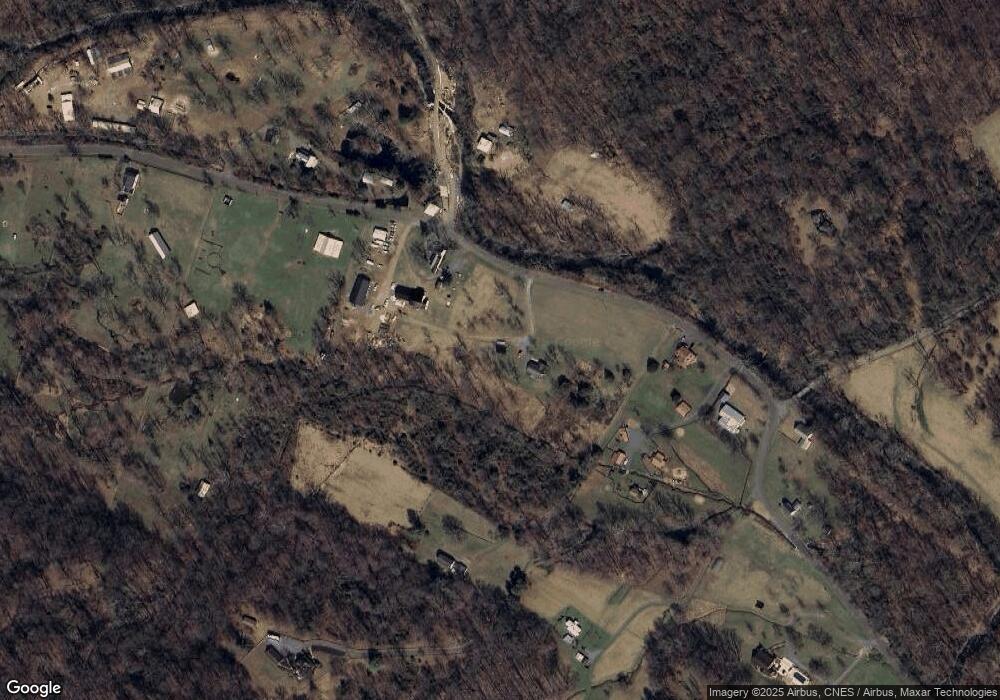 2037 Nethers Rd, Sperryville, VA 22740 - photo 1