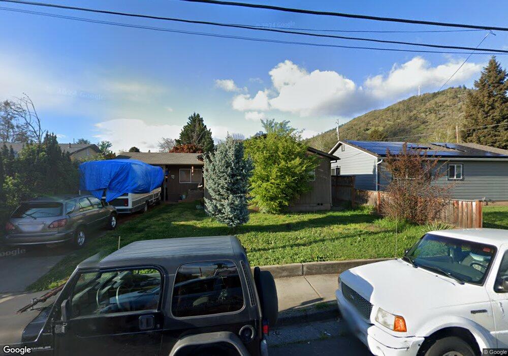 1222 NE A St, Grants Pass, OR 97526 - photo 1