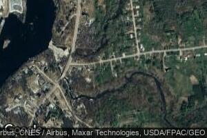21 Cram St, Bradley, ME 04411