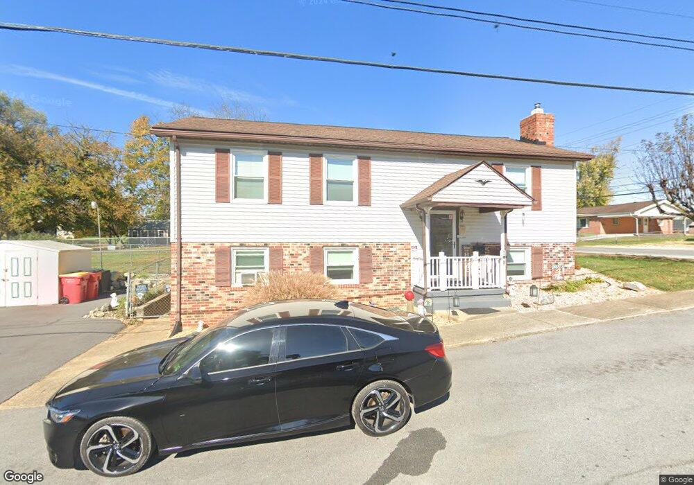 200 W 4th Ave, Ranson, WV 25438 - photo 1