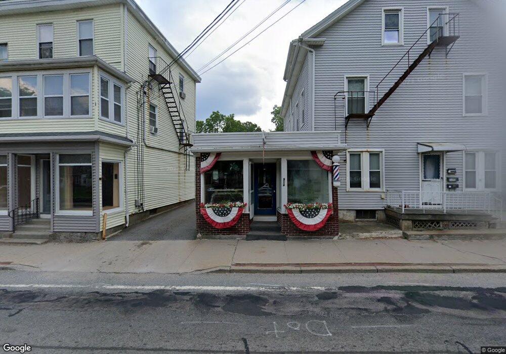 914 Mendon Rd, Cumberland, RI 02864 - photo 1