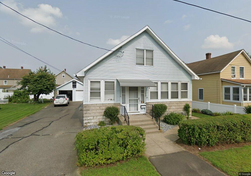 20 Pine St, Ludlow, MA 01056 - photo 1