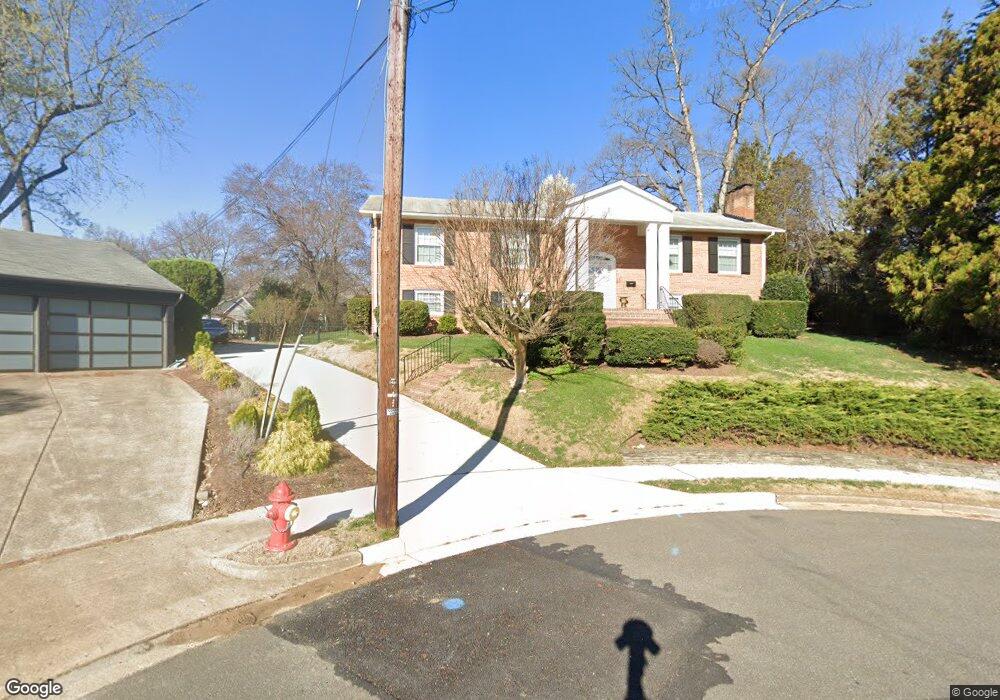 3633 37th St N, Arlington, VA 22207 - photo 1