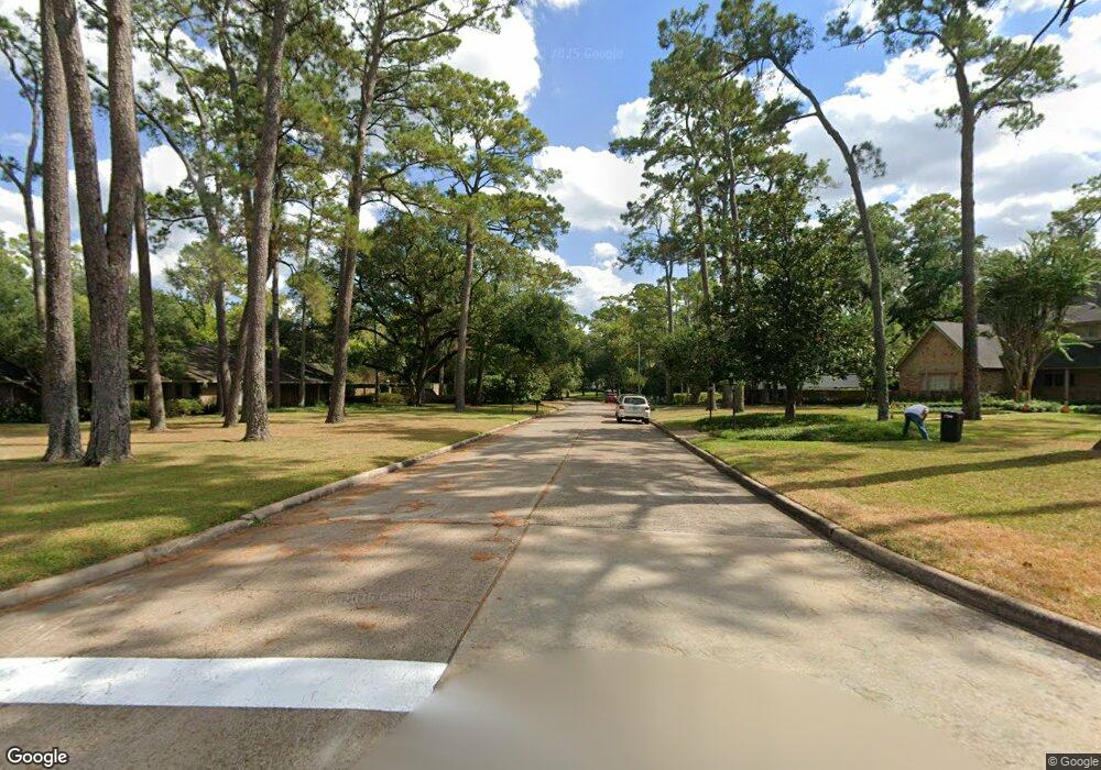 212 Kinkaid School Dr, Houston, TX 77024 - photo 1