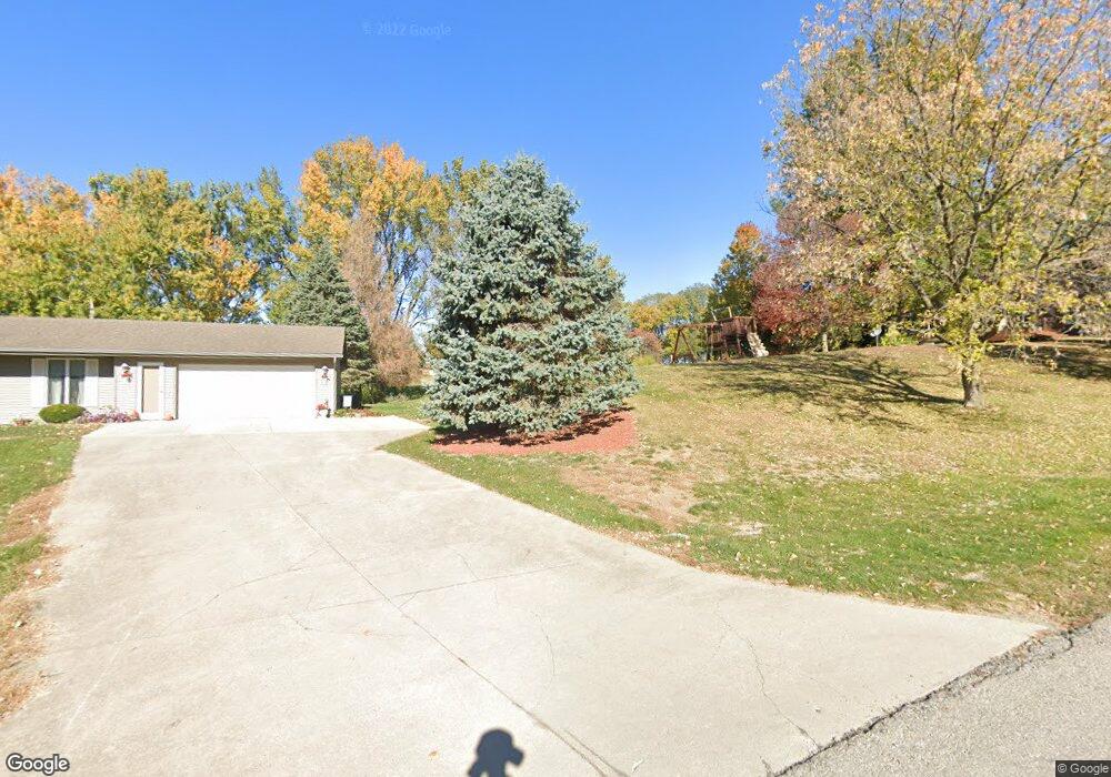 1033 Howe St, Newton, IA 50208 - photo 1
