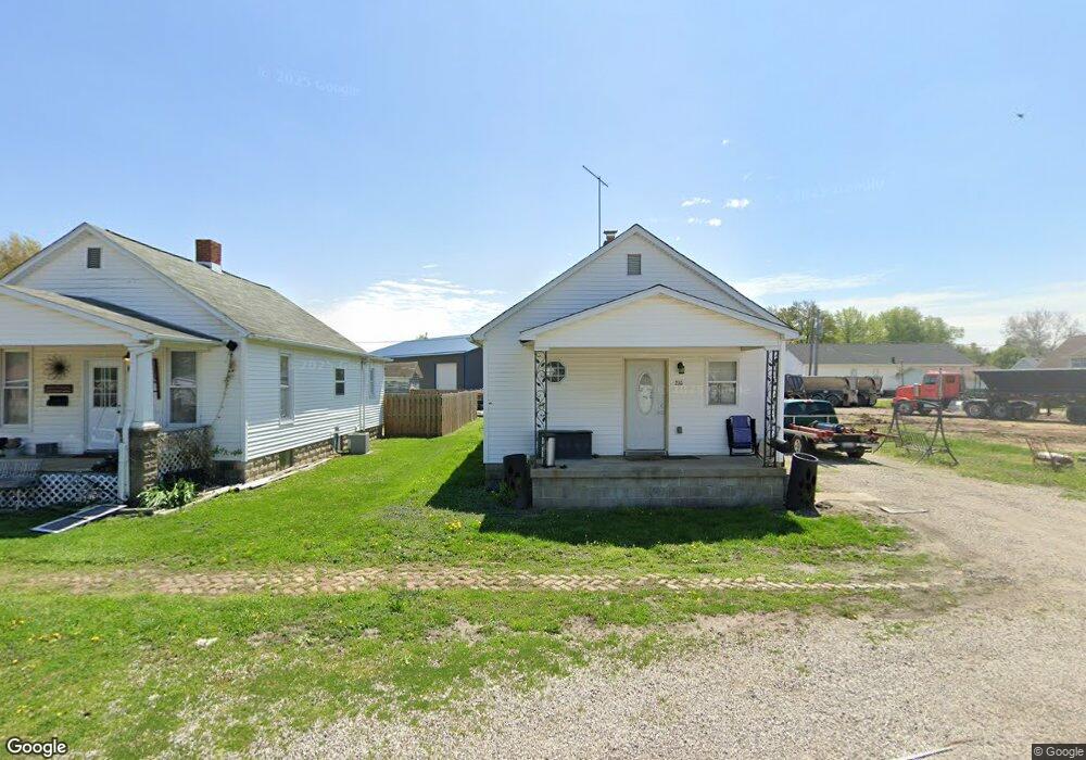 210 N Ladue St, Lincoln, IL 62656 - photo 1