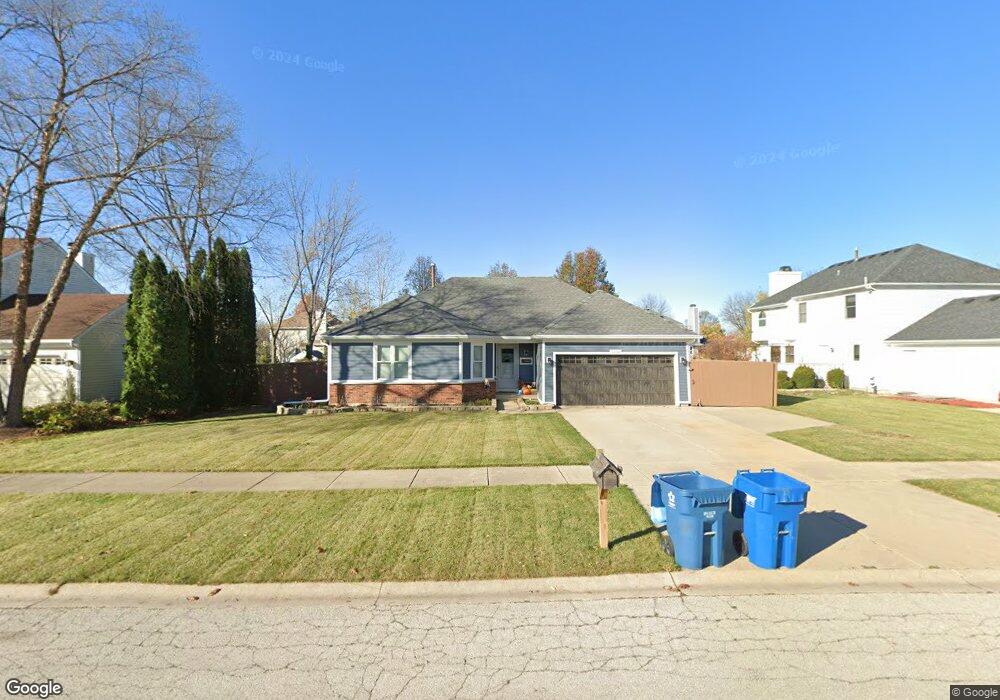 1130 Emerald Dr unit 9, Aurora, IL 60506 - photo 1