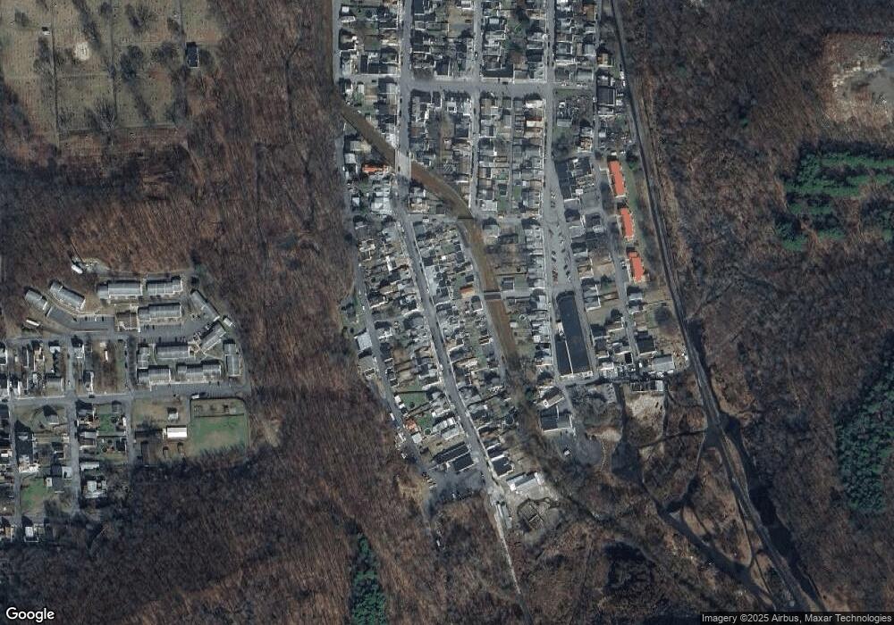 403 S Shamokin St, Shamokin, PA 17872 - photo 1