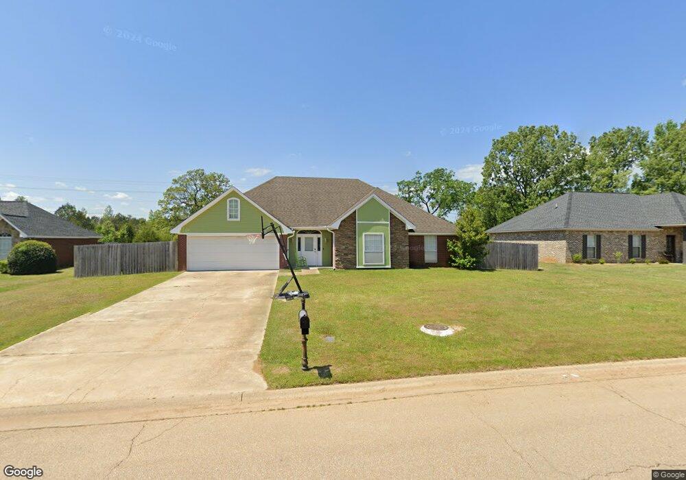 438 Pritchard Cir, Tupelo, MS 38801 - photo 1
