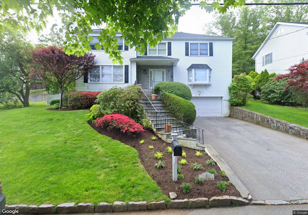 8 Mendham Ave, Hastings On Hudson, NY 10706 - photo 1
