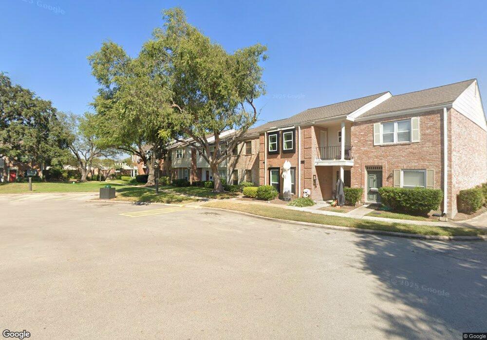 1309 Country Place Dr, Houston, TX 77079 - photo 1