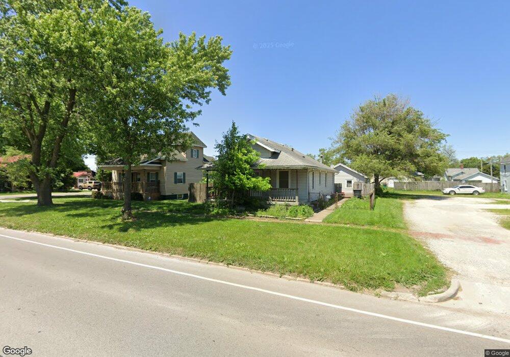 1216 Dewitt Ave, Mattoon, IL 61938 - photo 1