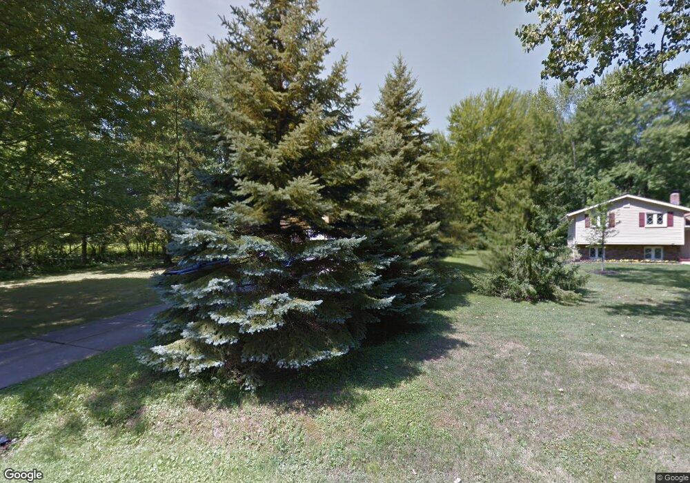 8544 Metropolitan Blvd, Olmsted Falls, OH 44138 - photo 1