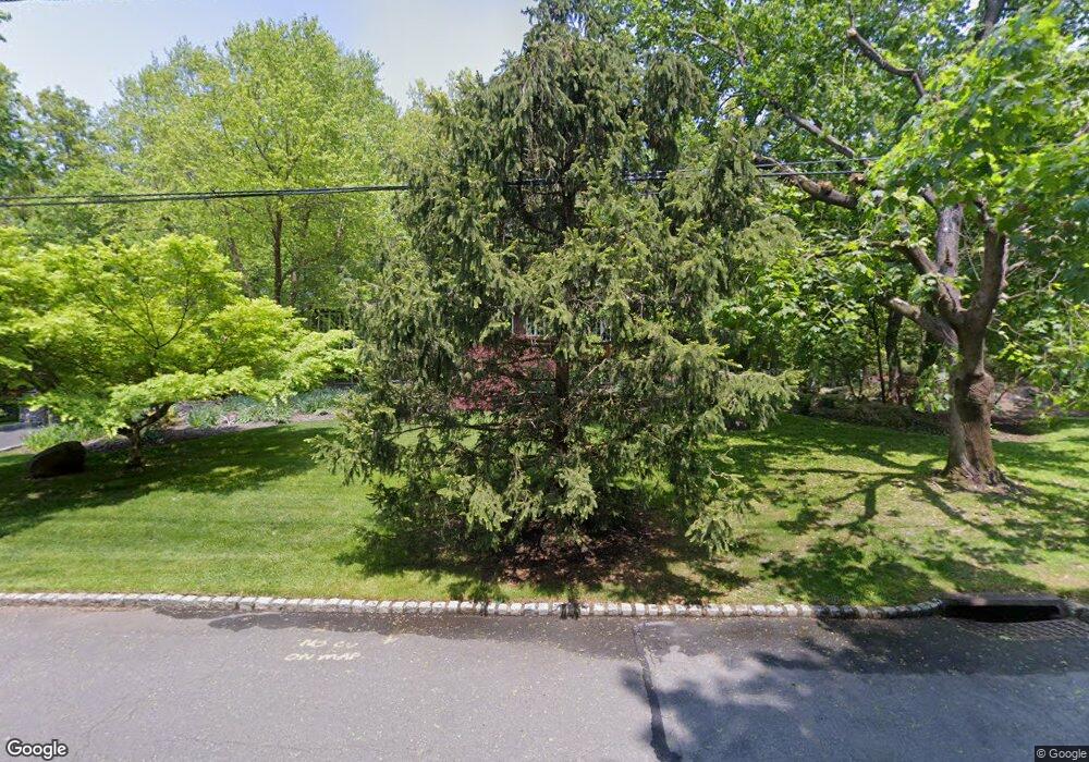 10 Heather Hill Ln, Suffern, NY 10901 - photo 1