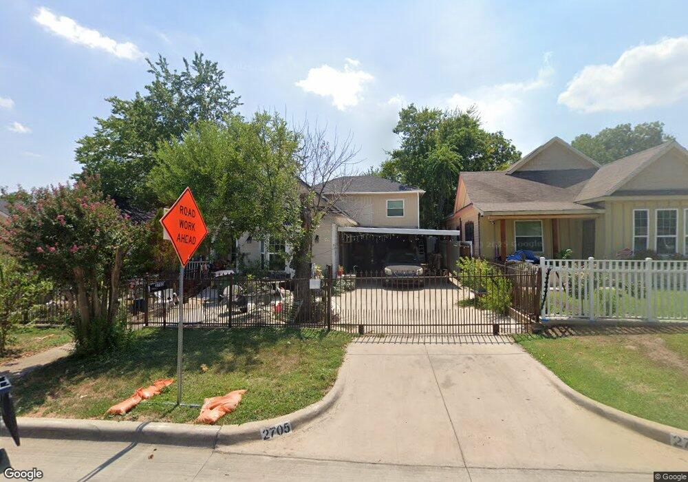 2705 NW Loraine St, Fort Worth, TX 76106 - photo 1