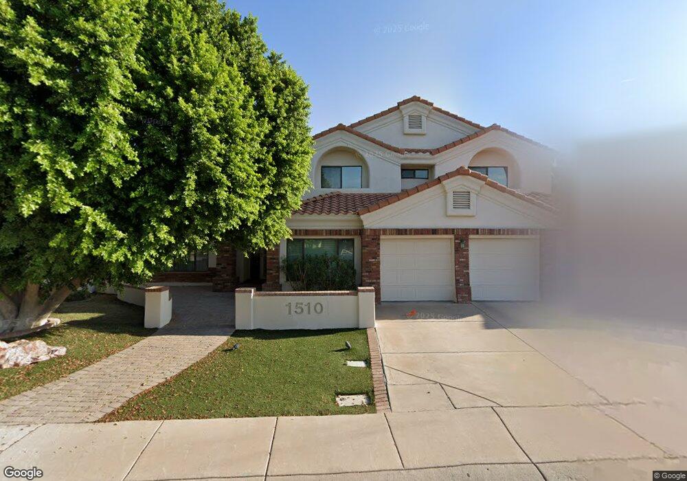 1510 E Catamaran Dr, Gilbert, AZ 85234 - photo 1