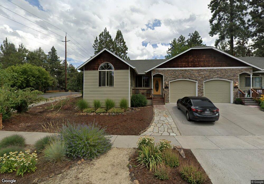 1004 SW Crosscut Ct, Bend, OR 97702 - photo 1