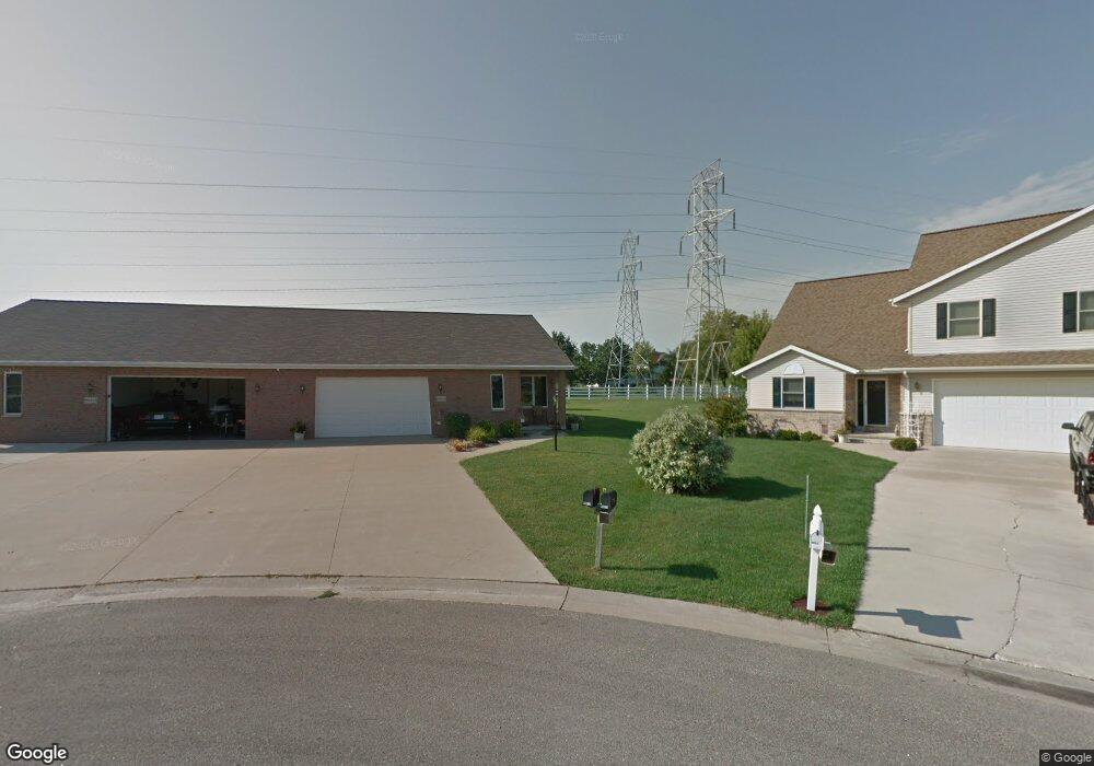 N9514 Jeff Ct, Appleton, WI 54915 - photo 1