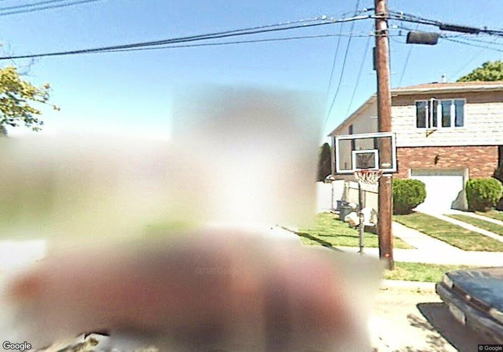 229 Currie Ave, Staten Island, NY 10306 - photo 1