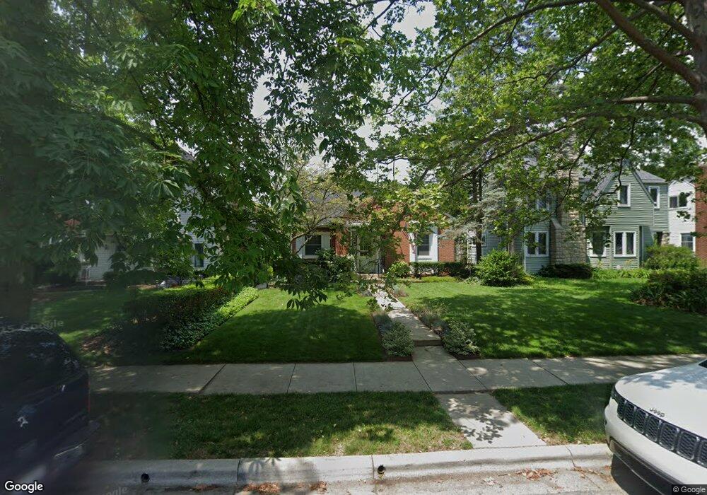 919 Montrose Ave, Columbus, OH 43209 - photo 1