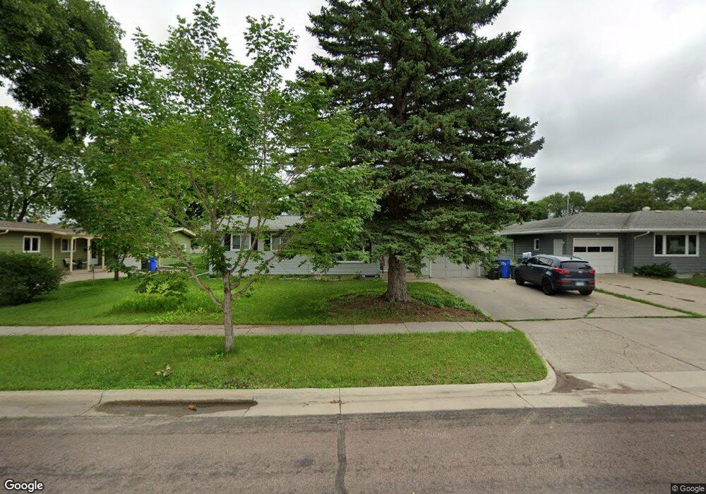 3117 8th St N, Fargo, ND 58102 - photo 1