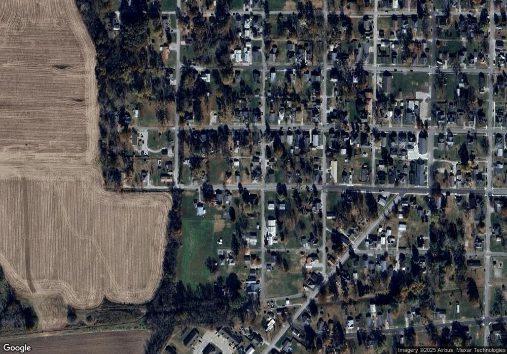 904 W 3rd St, Bicknell, IN 47512 - photo 1