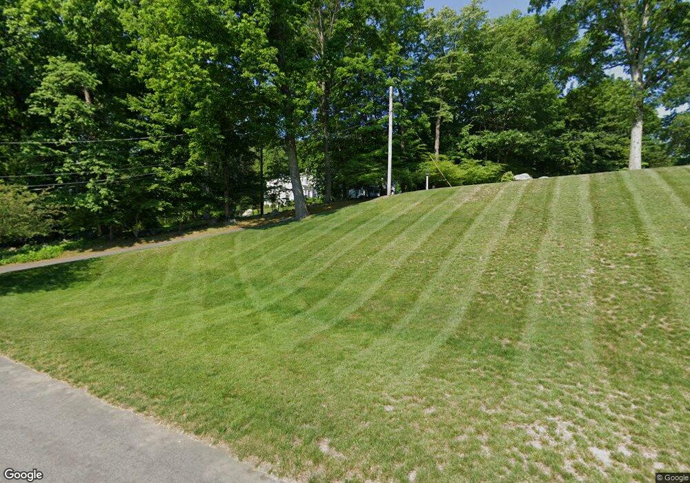 332 N Cedar Rd, Fairfield, CT 06824 - photo 1