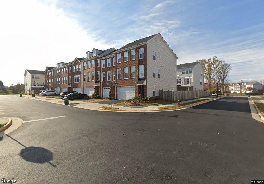 42231 Lancaster Woods Square, Chantilly, VA 20152 - photo 1