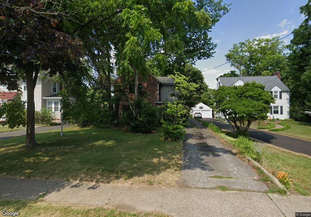 530 Parkway Ave, Ewing, NJ 08618 - photo 1