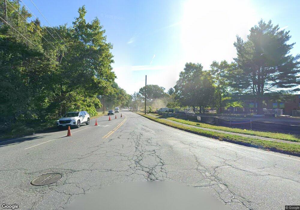 51½ Hatfield St unit 10, Northampton, MA 01060 - photo 1