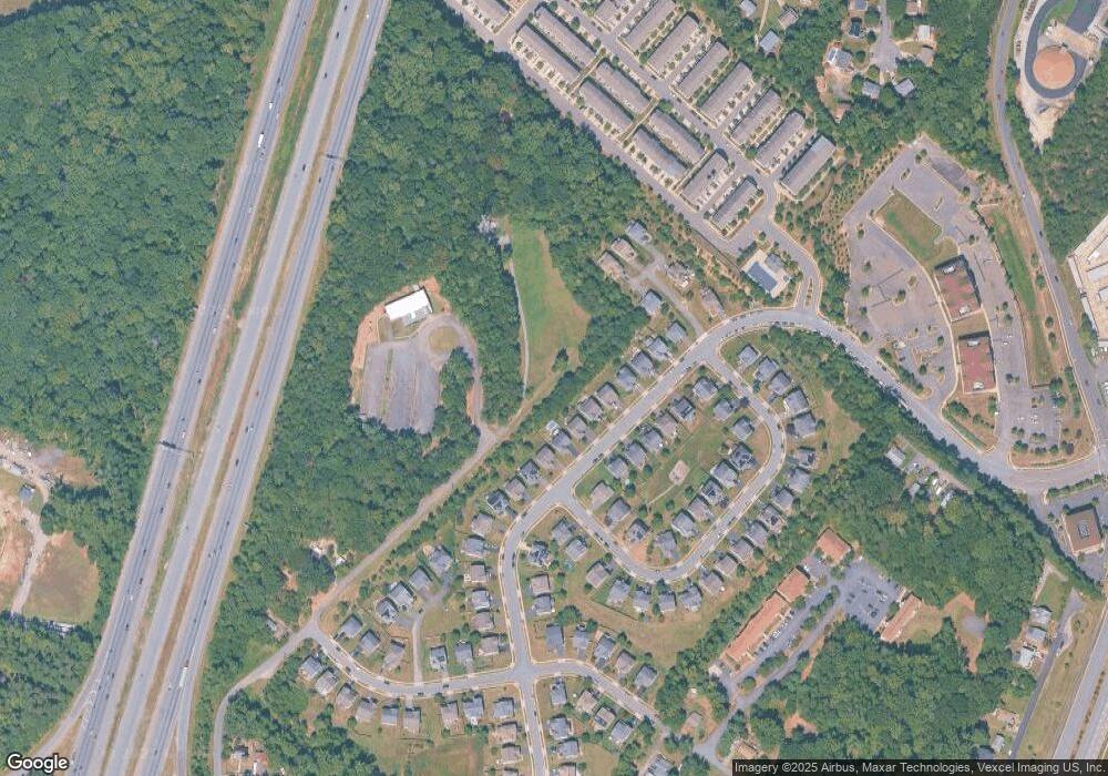 18462 Quantico Gateway Dr, Triangle, VA 22172 - photo 1