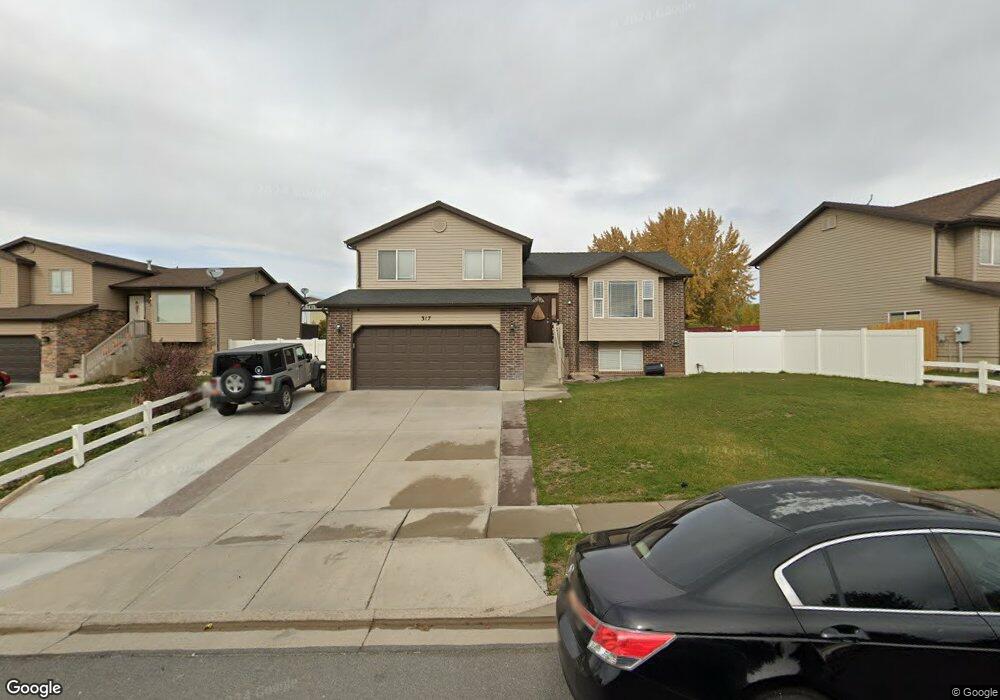 317 W 200 N, Clearfield, UT 84015 - photo 1
