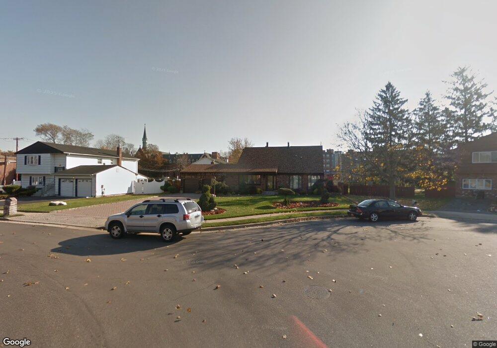 151 Debbie Ln, Amityville, NY 11701 - photo 1