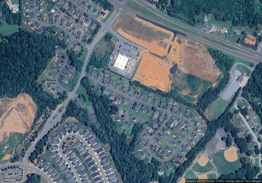 105 Larchmont Cir, Ruckersville, VA 22968 - photo 1