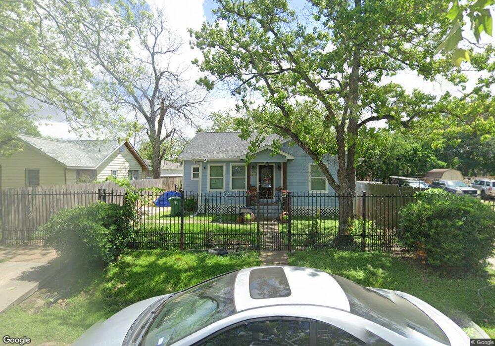 4048 Delhi St, Houston, TX 77022 - photo 1