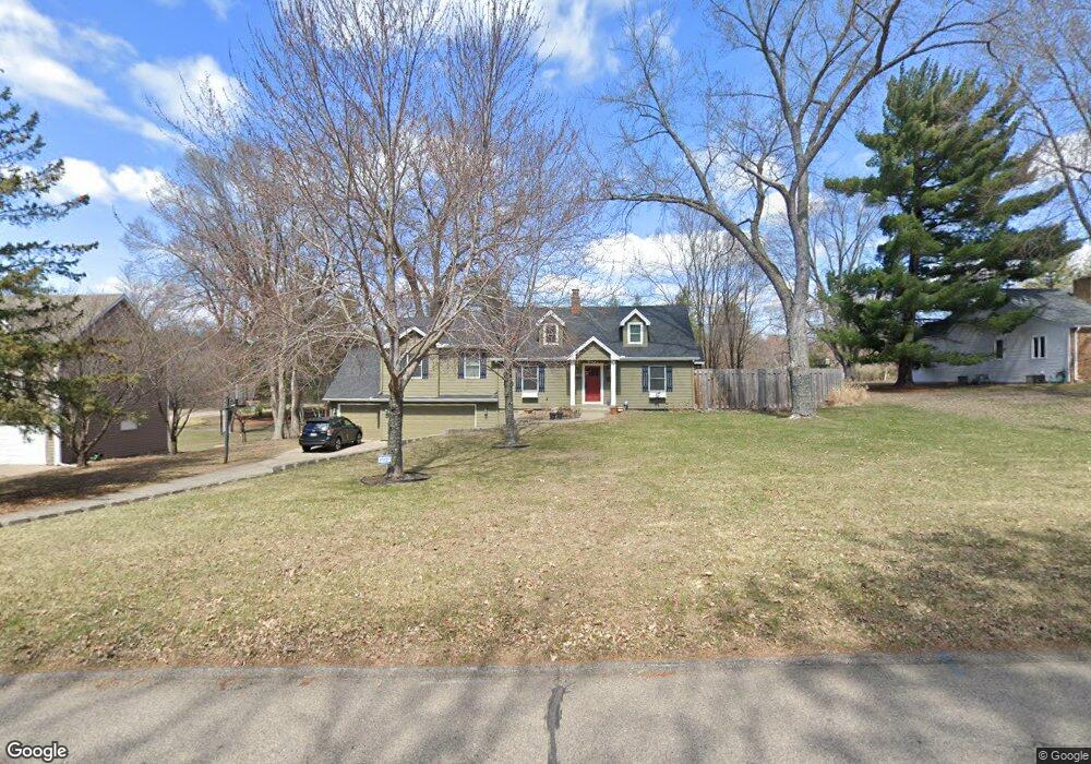 13824 Kinsel Rd, Minnetonka, MN 55345 - photo 1