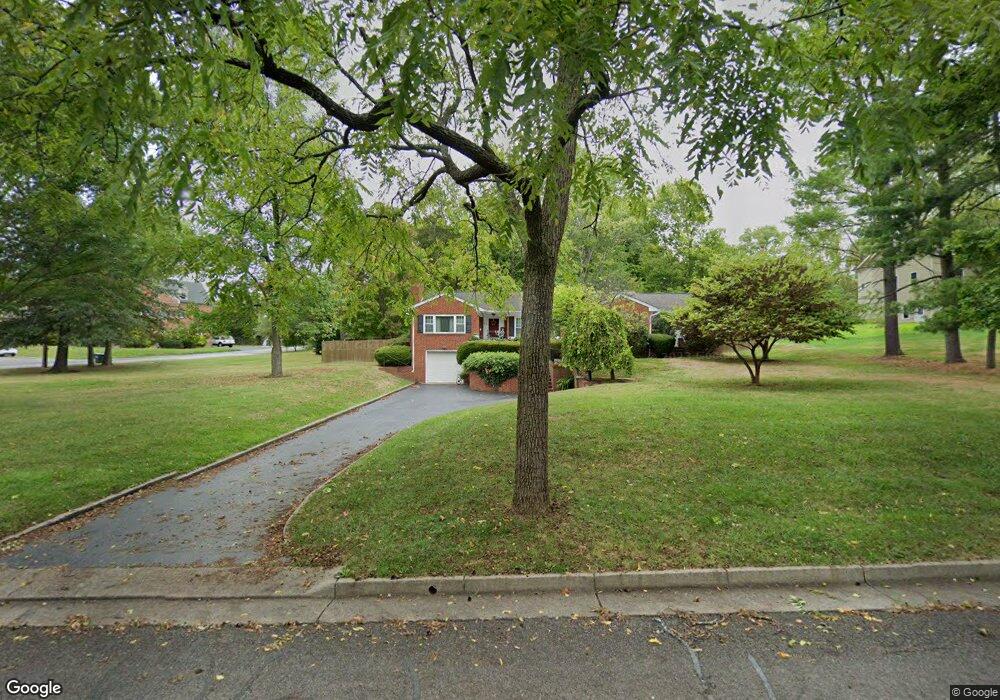 713 Maple Ave, Waynesboro, VA 22980 - photo 1