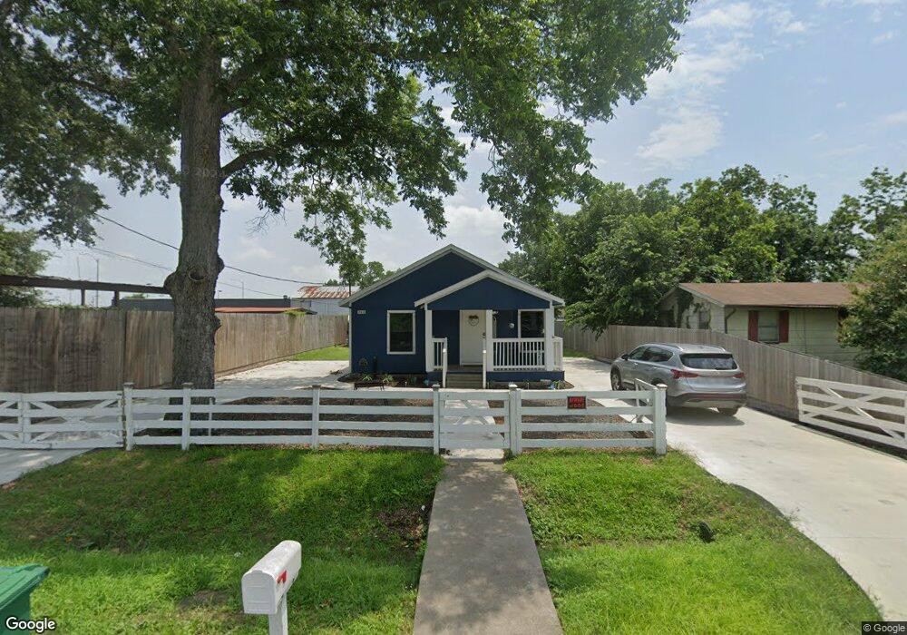 743 Fortune St, Houston, TX 77088 - photo 1