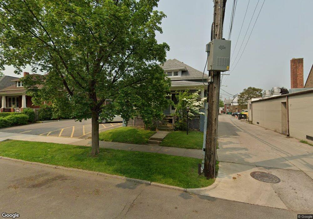 1167 Lakepointe St, Grosse Pointe Park, MI 48230 - photo 1