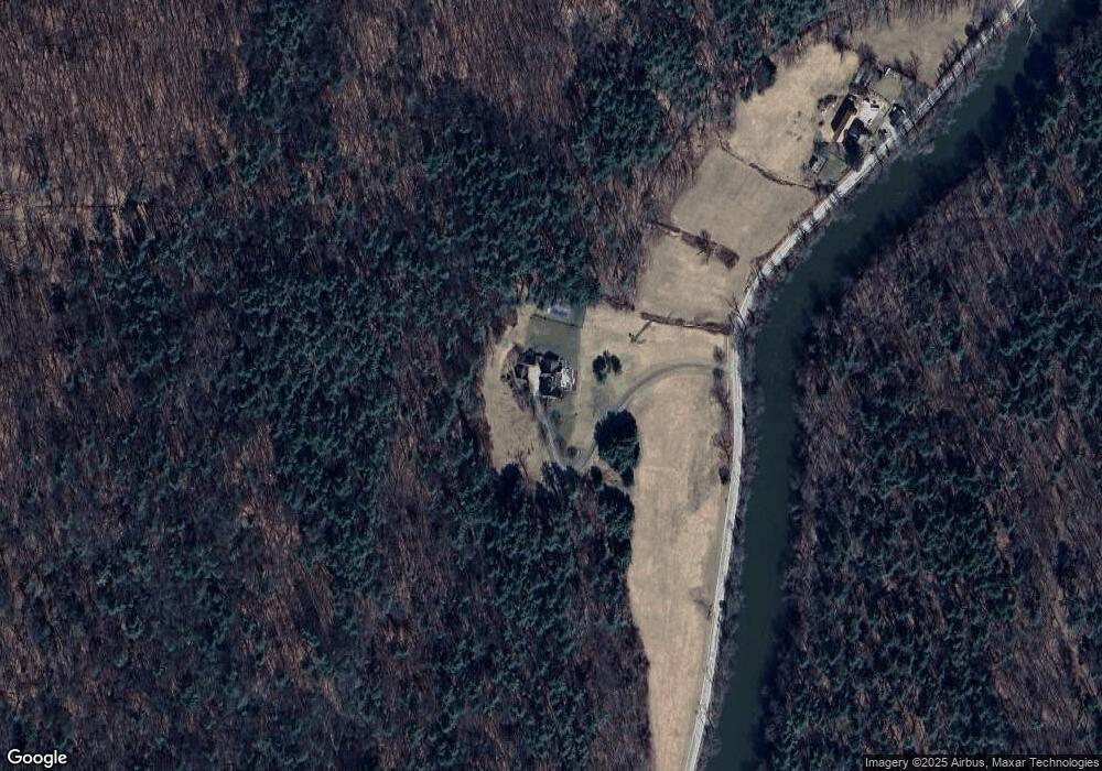 114 Weatogue Rd, Salisbury, CT 06068 - photo 1